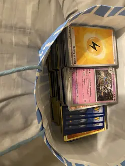 Pokemon TCG Mixed Card Lot - Image 1
