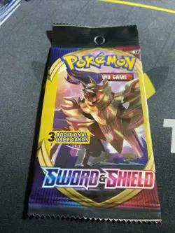 Pokemon TCG: 3 Card Sword & Shield Booster Pack - Image 2