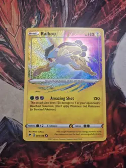 Raikou 050/185 Pokemon Swsh04: Vivid Voltage Amazing Rare Holo NM Near Mint - Image 1