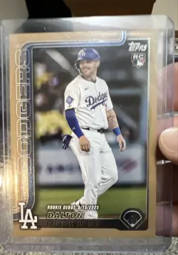 2025 Topps Update Series - Rookie Debut Dalton Rushing #US256 Gold /2025 (RC) - Image 1