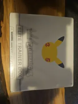 Pokemon TCG: 25th Anniversary Celebrations Elite Trainer Box (2021) 820650809439 - Image 1