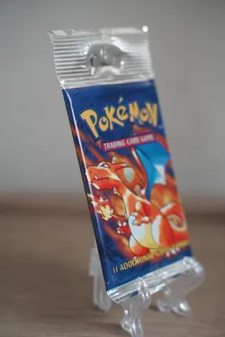 21.04g Pokemon TCG Base Set Unlimited Booster Pack Charizard Art WOTC (LIGHT) - Image 5