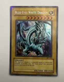 Yu-Gi-Oh! Blue‑Eyes White Dragon BPT‑009 – Secret Rare - Holo Bleed Error - LP+ - Image 1