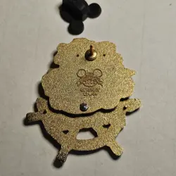 Disney - Pirates of the Caribbean - Skeleton Ghost Helmsman - Moving Wheel Pin - Image 3