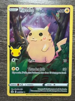 POKEMON FULL ART PIKACHU 005/025 RARE CELEBRATIONS 2021 LP + ARCEUS SLEEVE - Image 1