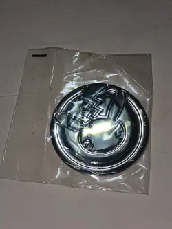 Pokemon Celebrations Pikachu Metal 25th Anniversary Collectors Coin Token NEW - Image 2