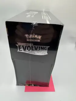 Pokemon TCG Sword & Shield Evolving Skies Elite Trainer Box - Tear In Plastic 820650808944 - Image 3