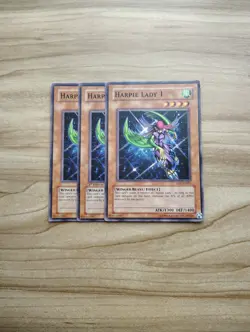 Yu-Gi-Oh! - Harpie Lady 1 3X - Complete Playset - Image 1