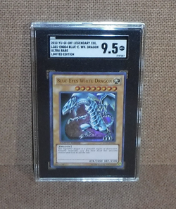 Yugioh Blue-Eyes White Dragon LC01-EN004 Legendary Collection SGC 9.5 - Image 1
