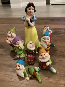 Vintage Disney Snow White & The 7 Dwarfs Ceramic Figurine Set Japan 8 Piece Set - Image 2
