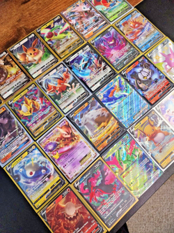 Pokemon 100 Card Bundle Holo/Reverses + 3 Ultra RARES Vintage Cards & MORE 💫💫 - Image 2