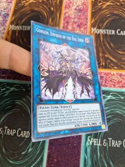 Yugioh Gorgon, Empress of the Evil Eyed CHIM-EN048 Super Rare 1st Edition NM - Image 2