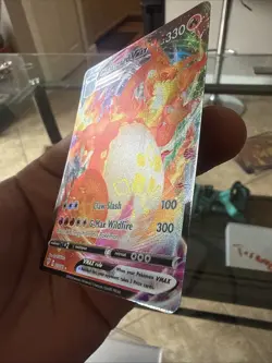 Pokemon TCG Charizard VMAX Darkness Ablaze Holo Ultra Rare Card 020/189 Mint - Image 4