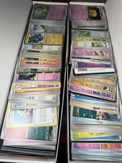 Pokemon Bulk Lot 4000+ Unsorted UC/C/Non-Holo And Holos Modern Era - Image 1