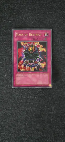 Mask of Restrict LON-018 Labyrinth of Nightmare 1st Edition - Image 1