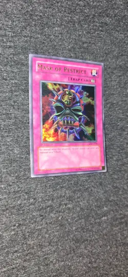 Mask of Restrict LON-018 Labyrinth of Nightmare 1st Edition - Image 2