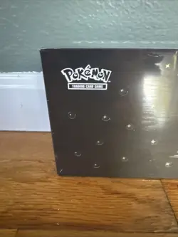 Pokemon TCG - Arceus V Star Ultra Premium Collection Box - Image 2