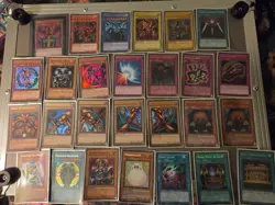 Rare Yu-Gi-Oh Collection! LOB 1st Ed Dark Magician, Blue-Eyes, 175+ Holos & more - Image 3