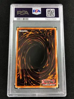 Yugioh 2002 Blue Eyes White Dragon DDS-001 PSA 8 Secret Rare - Image 2