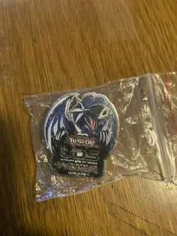Yugioh UDS Konami Official Blue Eyes White Dragon Winner Pin UDS-008 - Image 1