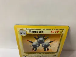 Magneton 9/102 Base Set Holo Rare Pokemon Card WOTC 1999 LP/MP - Image 4
