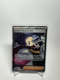 Janine's Secret Art 088/064 Sv: Shrouded Fable Holo Pokemon - Image 1