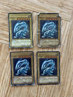 Blue eyes white dragon x4 (x2 1st edition) SDK-E001 - Yu-Gi-Oh - Image 1