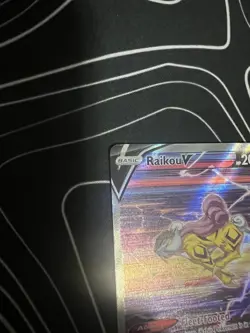 Raikou V GG41/GG70 Sword & Shield Crown Zenith: Galarian Gallery Pokemon Card - Image 2