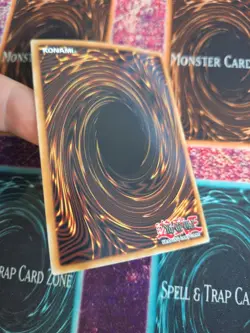 Yugioh Honeybot YS17-EN042 Super Rare 1st Edition Near Mint - Image 4
