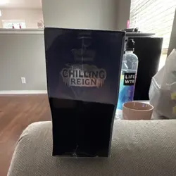 Pokemon Sword & Shield Chilling Reign Elite Trainer Box Calyrex TCG Box - Image 2