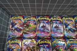 16 x Sword and Shield Base Set Booster Pack Lot 16 Factory Sealed Pokemon TCG - Image 2