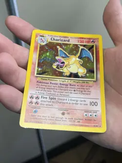 *Excellent* Base Set Charizard 4/102 Holo Vintage WOTC Pokemon Card - Image 4