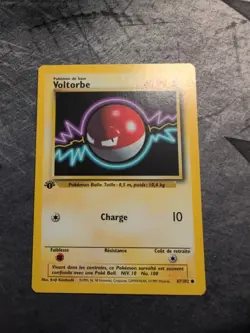 Pokemon FRENCH First Edition Base Set Voltorb Or Voltorbe 67/102 - Image 1