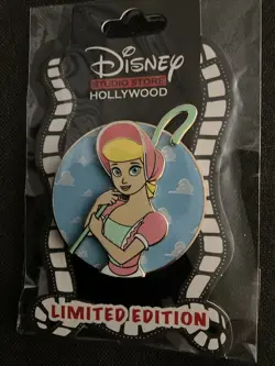DSSH Toy Story 30th Anniversary 5 Pin Set Woody, Buzz , BoPeep, Rex, Hamm LE 400 - Image 5