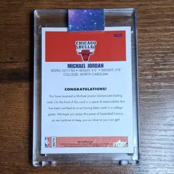 Fleer Game-Used Memorabilia Michael Jordan Chicago Bulls 2007 NBA Trading Card - Image 5