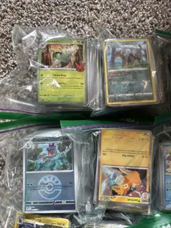 10 Pounds Of Pokemon Holo/reverse Holo Cards (approximately)￼NM-LP ✨ - Image 3