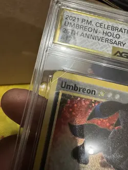 Umbreon Gold Star Celebrations Classic Collection 25th Anniversary AGS 10 NM - Image 3