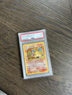 Pokemon TCG Charizard Base Set 4/102 Holo Unlimited Holo Rare - Image 1