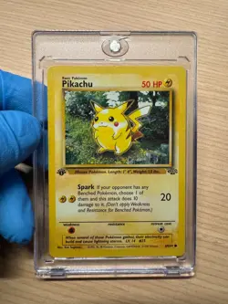 🔥1995 POKEMON JUNGLE PIKACHU VINTAGE CARD 60/64 1ST EDITION RED CHEEKS. - Image 1