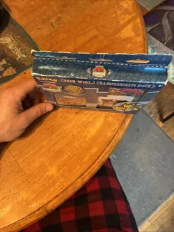 POKEMON 2018 WORLD CHAMPIONSHIP DECK. ROBIN SCHULZ. VICTORY MAP FACTORY SEALED. - Image 3