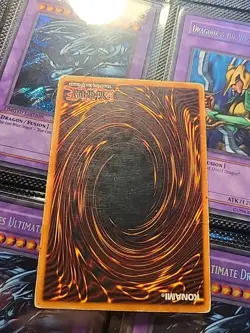 Dark Magician LOB-005 - Ultra Rare - Unlimited Edition - Wavy Print - Image 3