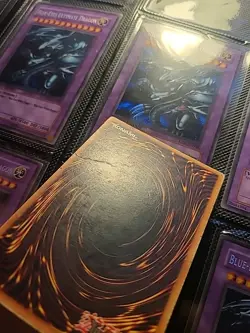 Dark Magician LOB-005 - Ultra Rare - Unlimited Edition - Wavy Print - Image 5