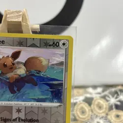Eevee Reverse Holo - Shining Fates - #052/072 - Pokemon Card 2021 - Image 4