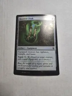 Haunted Cloak (313) Commander Legends Foil - Image 1