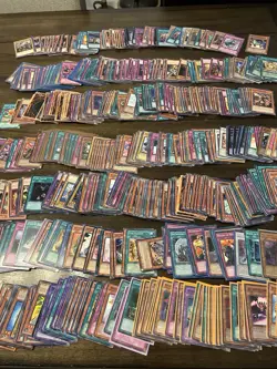 Yu-Gi-Oh Huge Lot 600+ Cards Collection Holos Rares Spells Traps Six Samurai - Image 1