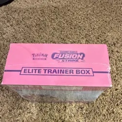 Pokemon TCG Sword & Shield Fusion Strike Elite Trainer Box Sealed English 2021 - Image 5