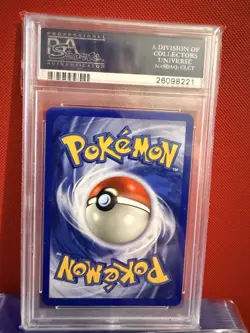 1st Edition Pokemon 1999 Pinsir 9/64 Jungle Set Holo Rare-PSA 9 w/ scratch error - Image 2