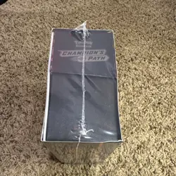 Pokemon TCG Champion's Path Elite Trainer Box Charizard Sealed English 2020 - Image 4