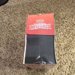 Pokemon TCG Sword & Shield Battle Styles Elite Trainer Box Urshifu English 2021 - Image 4