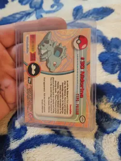 Nidorina #30 TOPPS Series 1 Black Logo - Rainbow Holo Pokemon Card - NM/Mint - Image 2